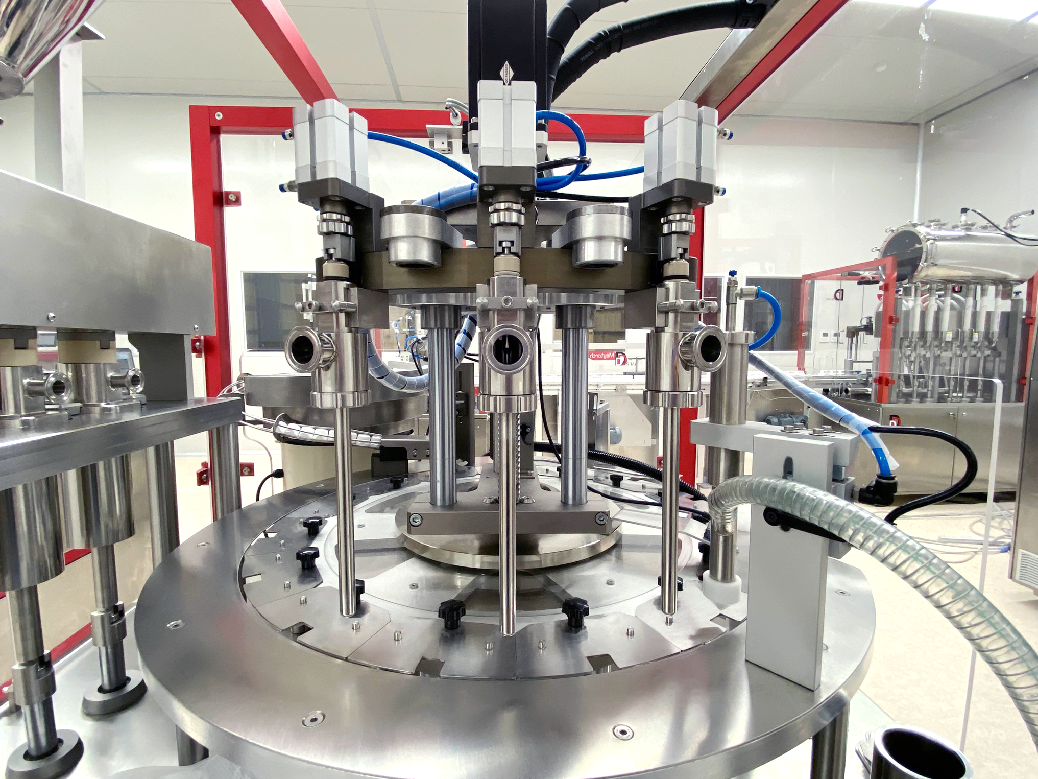 チューブ容器 大